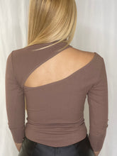 Load image into Gallery viewer, 3/4 Sleeve Cut Out Bodysuit
